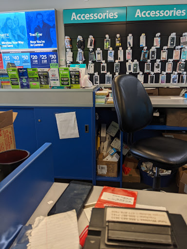 Cell Phone Store «Tracfone Wireless Exclusive Store (Cellphone Repair- iPhone Repair- Screen Repair)», reviews and photos, 10812 SE Oak St b, Portland, OR 97222, USA