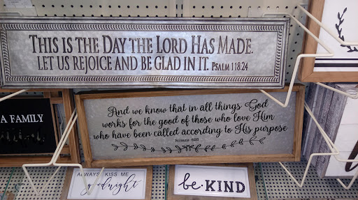 Craft Store «Hobby Lobby», reviews and photos, 2900 S 25th St, Clinton, IA 52732, USA