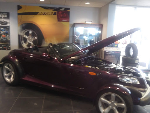 Car Dealer «Mike Brown Chrysler Dodge Jeep», reviews and photos, 4970 E Hwy 377, Granbury, TX 76049, USA