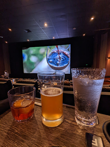 Movie Theater «CinéBistro at Hyde Park Village», reviews and photos, 1609 W Swann Ave, Tampa, FL 33606, USA