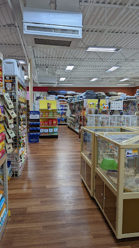 Pet Supply Store «Pet Supermarket», reviews and photos, 3316 Battleground Ave, Greensboro, NC 27410, USA