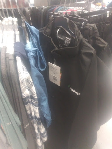 Sporting Goods Store «Big 5 Sporting Goods - Pico Rivera», reviews and photos, 9426 Whittier Blvd, Pico Rivera, CA 90660, USA