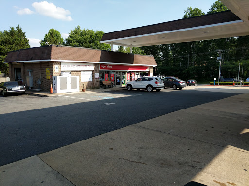 Tire Shop «Ox Road Exxon», reviews and photos, 5211 Ox Rd, Fairfax, VA 22030, USA