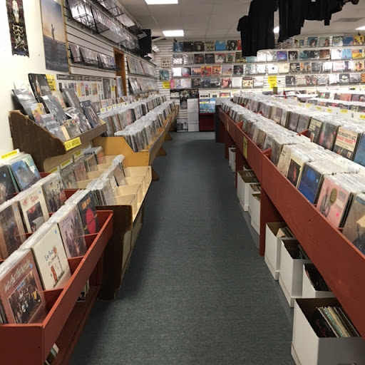 Music Store «Monster Music & Movies», reviews and photos, 946 Orleans Rd # 4, Charleston, SC 29407, USA