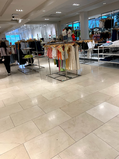 Clothing Store «Forever 21», reviews and photos, 1451 Coral Ridge Ave, Coralville, IA 52241, USA