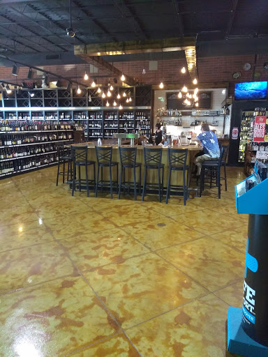 Wine Store «Corks Wine & Liquor», reviews and photos, 27250 Crossroads Pkwy, Rossford, OH 43460, USA