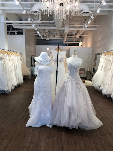 Bridal Shop «Bella Lily Bridal», reviews and photos, 19420 N 59th Ave C121, Glendale, AZ 85308, USA