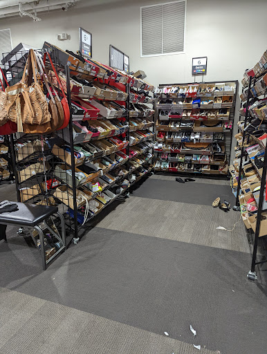 Shoe Store «DSW Designer Shoe Warehouse», reviews and photos, 2500 Central Park Ave, Yonkers, NY 10710, USA