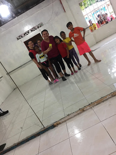 Opiniones de Escuela De Danza Rojos en Guayaquil - Escuela de danza