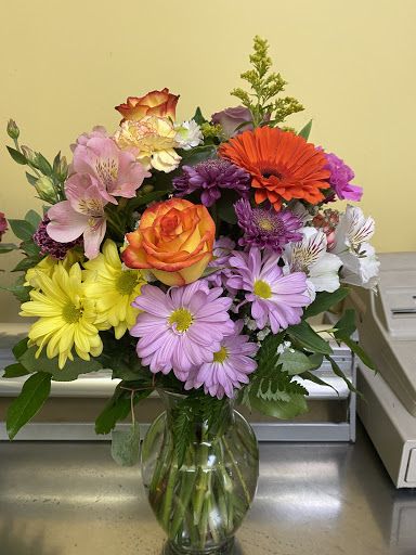 Florist «J.W. Becker Flowers & Gifts», reviews and photos, 225 Jericho Turnpike, Floral Park, NY 11001, USA