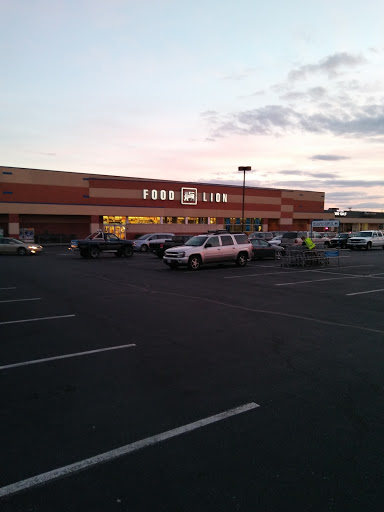 Grocery Store «Food Lion», reviews and photos, 85 S Carlton St, Harrisonburg, VA 22801, USA