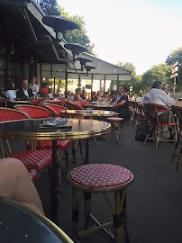 Atmosphère du Restaurant français Café des officiers à Paris - n°19