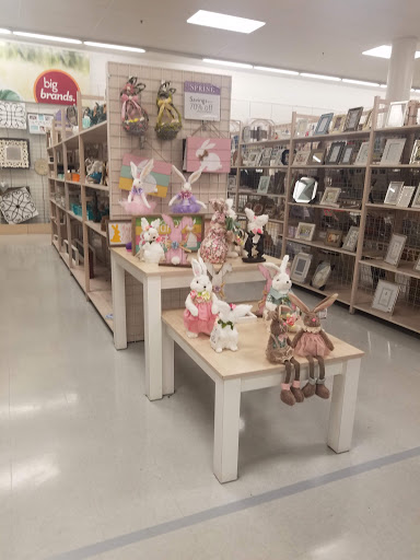 Department Store «Burkes Outlet», reviews and photos, 4522 Fredericksburg Rd #100, San Antonio, TX 78201, USA