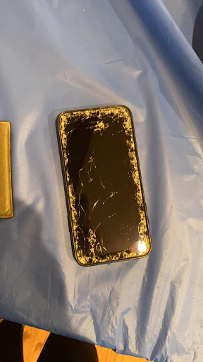 Electronics Repair Shop «Cellfone MD - cell phone repair», reviews and photos, 7637 N Milwaukee Ave, Niles, IL 60714, USA