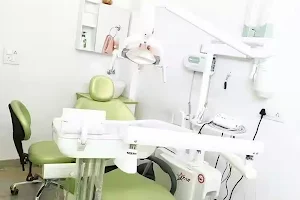 Shivalik Dental & Diagnostic Center - Implant Centre/MRI/CT Scan/Dentist/Best Dental Clinic in Rishikesh image