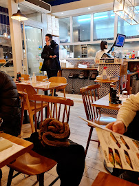 Atmosphère du Restaurant de nouilles La Pate à nouilles Champs-Elysées |面面聚到 |拉面 à Paris - n°10