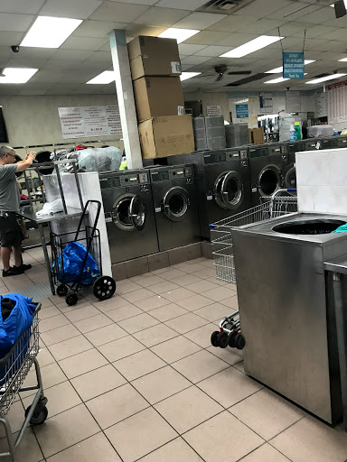 Dry Cleaner «Daisy Laundry Mat Inc», reviews and photos, 6915 Calamus Ave, Flushing, NY 11377, USA