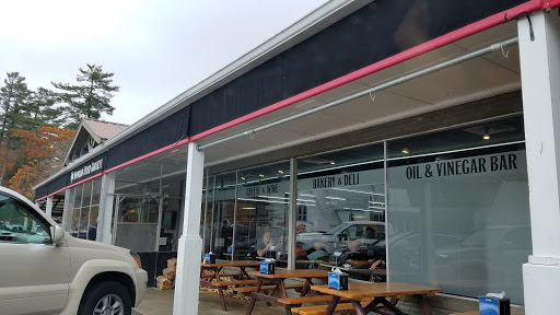 Mountain Fresh Grocery Inc, 521 Main St, Highlands, NC 28741, USA, 