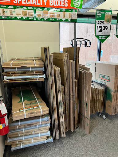 Truck Rental Agency «U-Haul Moving & Storage at Hwy 13 & Portland Ave», reviews and photos, 12200 Portland Ave S, Burnsville, MN 55337, USA