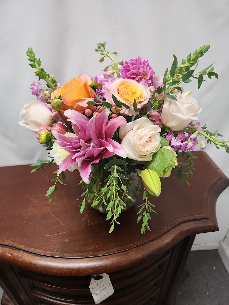 Creative Floral Designs by Helene