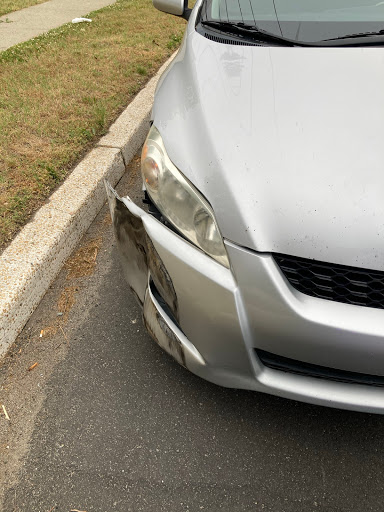 Auto Glass Shop «Admiral Auto Body Centers Pleasantville», reviews and photos, 400 E Black Horse Pike, Pleasantville, NJ 08232, USA