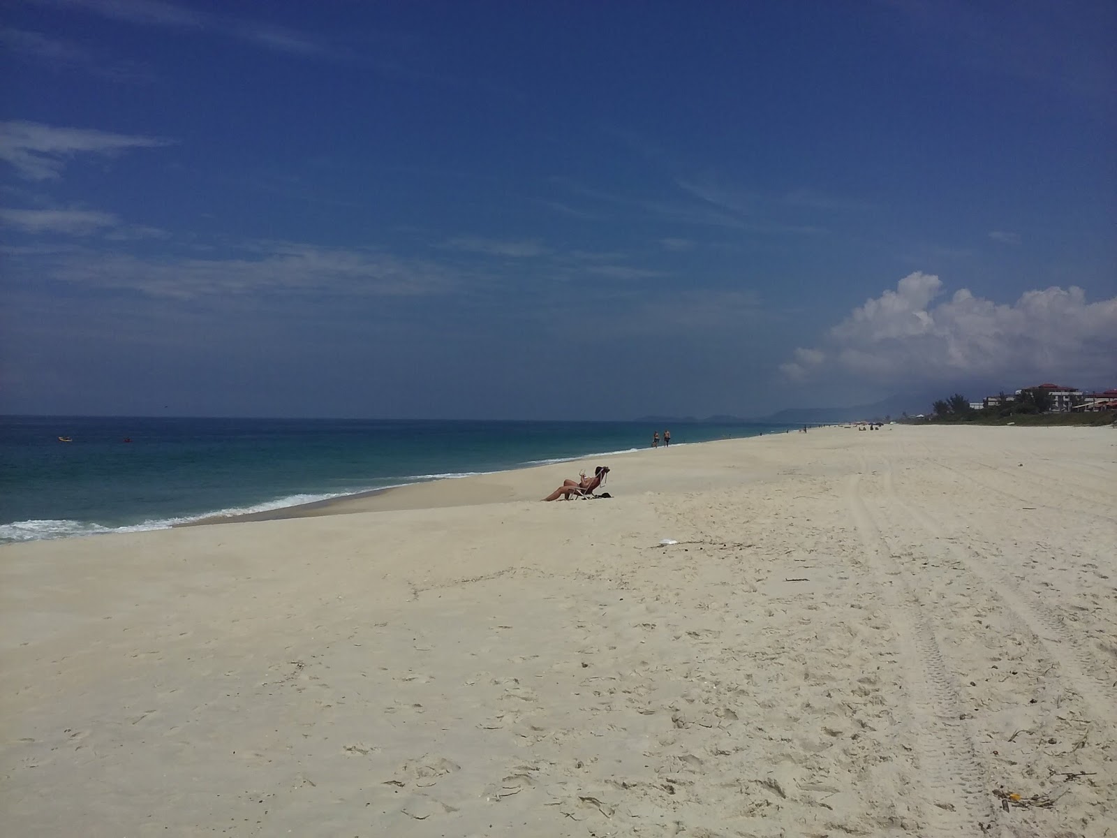 Foto av Praia do Boqueirao med lång rak strand