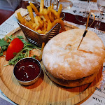 Photo n° 1 de l'avis de Ch’ti.r fait le 27/09/2023 à 17:06 pour L'R DU PORT - HOTEL RESTAURANT à Courseulles-sur-Mer