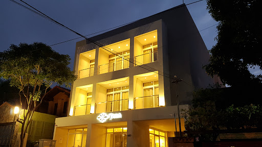 Hotels with children's facilities Asuncion