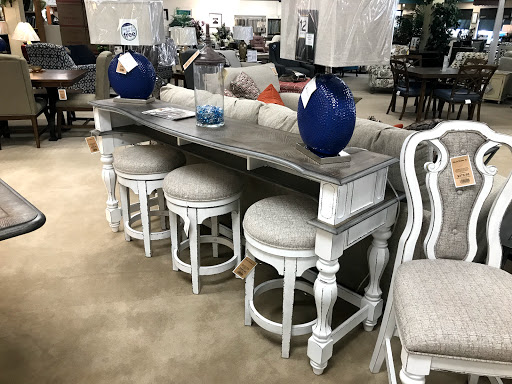 Furniture Store «Edwards Furniture», reviews and photos, 800 W Central Ave, Springboro, OH 45066, USA