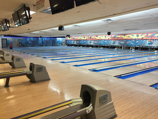 Bowling Alley «Manor Lanes Bowling and Sports Den Pub», reviews and photos, 1517 NE 26th St, Fort Lauderdale, FL 33305, USA