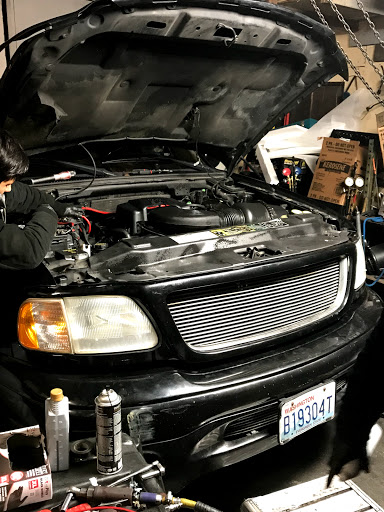 Auto Repair Shop «Mechanic Northwest», reviews and photos, 30402 Pacific Hwy S, Federal Way, WA 98003, USA