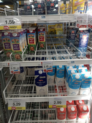 Supermarket «Hy-Vee», reviews and photos, 7620 State Line Rd, Prairie Village, KS 66208, USA