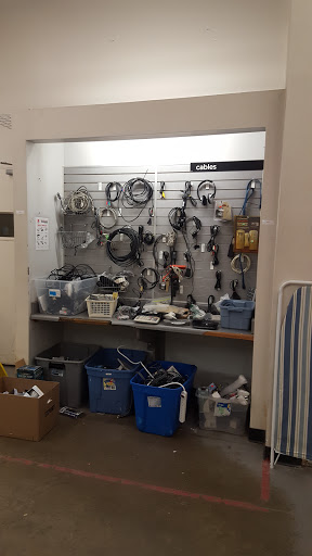 Thrift Store «The Salvation Army Family Store & Donation Center», reviews and photos