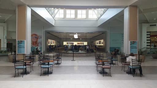 Computer Store «Apple Manhattan Village», reviews and photos, 3200 N Sepulveda Blvd, Manhattan Beach, CA 90266, USA