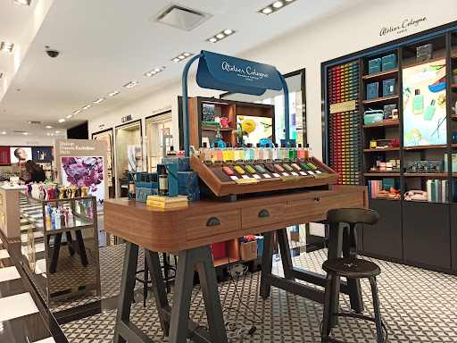 Shopping Mall «The Shops at Riverside», reviews and photos, 390 Hackensack Ave, Hackensack, NJ 07601, USA