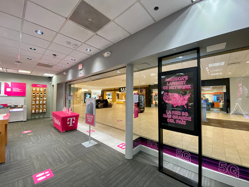 T-Mobile, 112 Eisenhower Pkwy #1037, Livingston, NJ 07039, USA, 