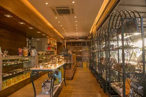 Caracol Chocolates - Canela - Café e Restaurante image