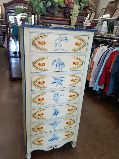 Thrift Store «Bargains Thrift Shop», reviews and photos, 77940 Country Club Dr, Palm Desert, CA 92211, USA