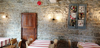 Atmosphère du Restaurant français Barbacane à Curemonte - n°12