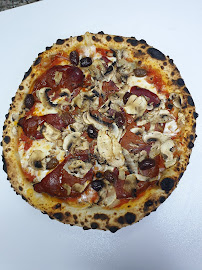Pizza du Pizzeria One Pizza -Pizza fraîche au feu de bois - halal à Saint-Denis - n°17