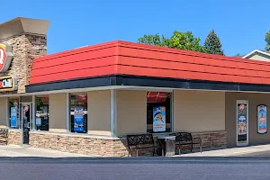 Dairy Queen image