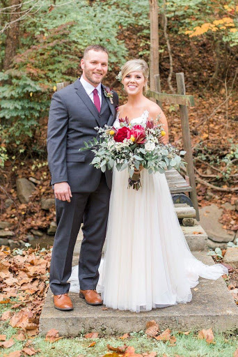 Florist «Amelia Florist Wine & Gift Shop», reviews and photos, 1406 Ohio Pike, Amelia, OH 45102, USA