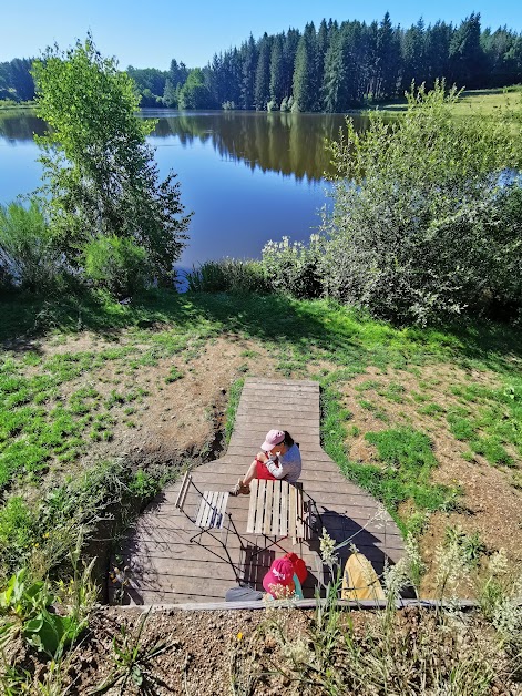 Domaine du Balbuzard - Location gîte bulle insolite atypique lac étang pêche camping - Hébergement cabane maison de hobbit - Massif Central Vulcania AUVERGNE PUY-DE-DÔME Condat-en-Combraille