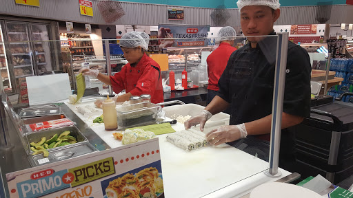 Grocery Store «H-E-B Grocery», reviews and photos, 1301 Wooded Acres Dr, Waco, TX 76710, USA