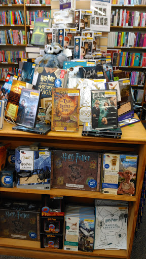 Book Store «Half Price Books», reviews and photos, 4000 Oxford Dr, Bethel Park, PA 15102, USA