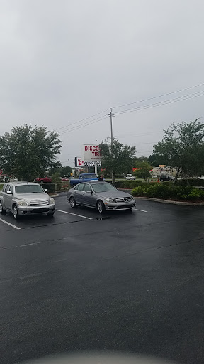 Tire Shop «Discount Tire Store - Lakeland, FL», reviews and photos, 6975 US Hwy 98 N, Lakeland, FL 33809, USA