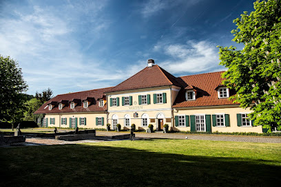 Muzeum Ostrov lidových krojů