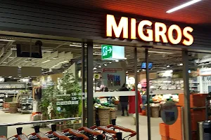 Migros Supermarkt image