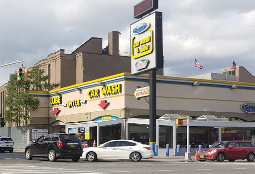 Shiny Car Wash & Lube en Brooklyn