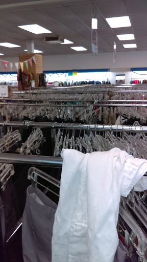 Thrift Store «Goodwill Retail Store & Donation Center», reviews and photos, 858 E Main St, Santa Paula, CA 93060, USA